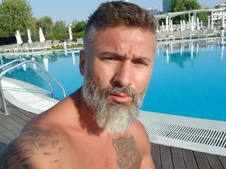 Christiano R Pic