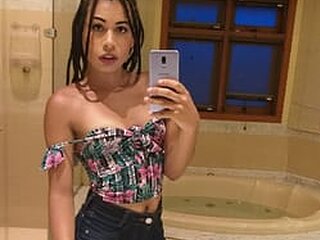 Boneca Dotada Pic